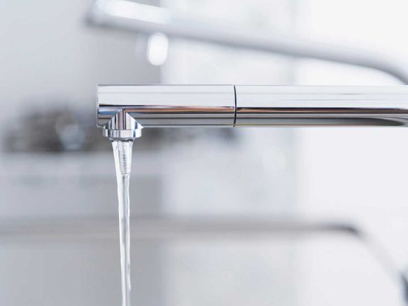 漢方服用時の正しい水の選び方